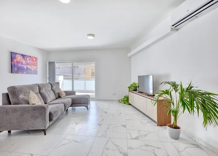 New! Sant Anna Residences, 6 By Sf Homes Марсаскала