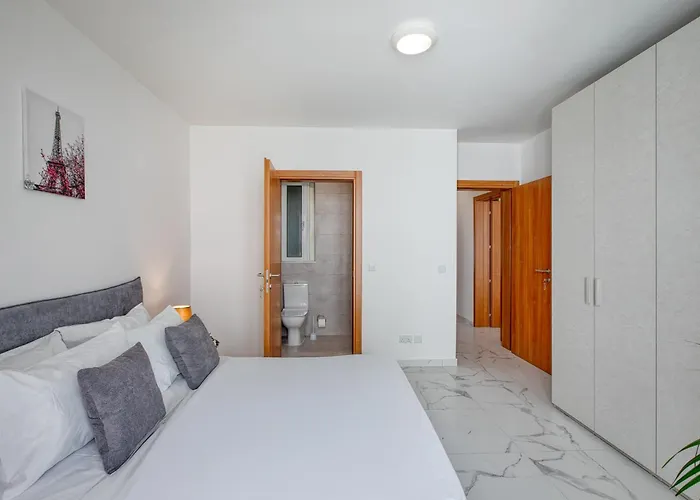 New! Sant Anna Residences, 6 By Sf Homes Апартаменты *