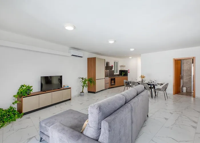 New! Sant Anna Residences, 6 By Sf Homes Апартаменты Марсаскала