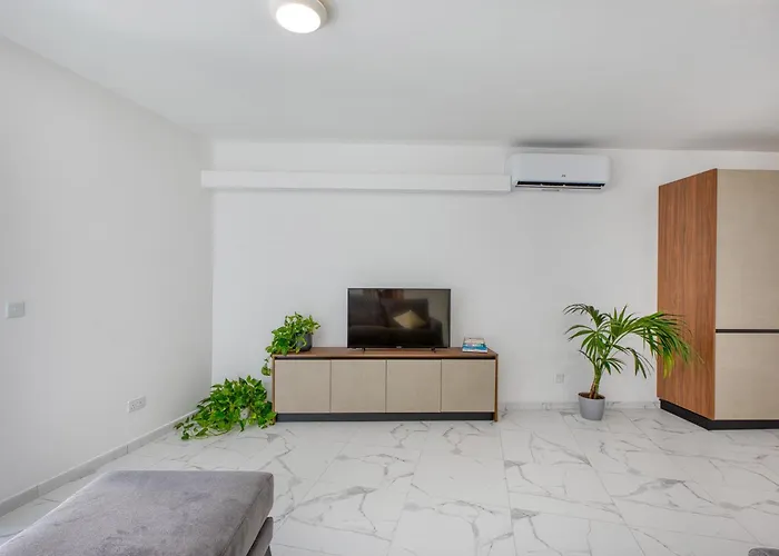 New! Sant Anna Residences, 6 By Sf Homes Апартаменты