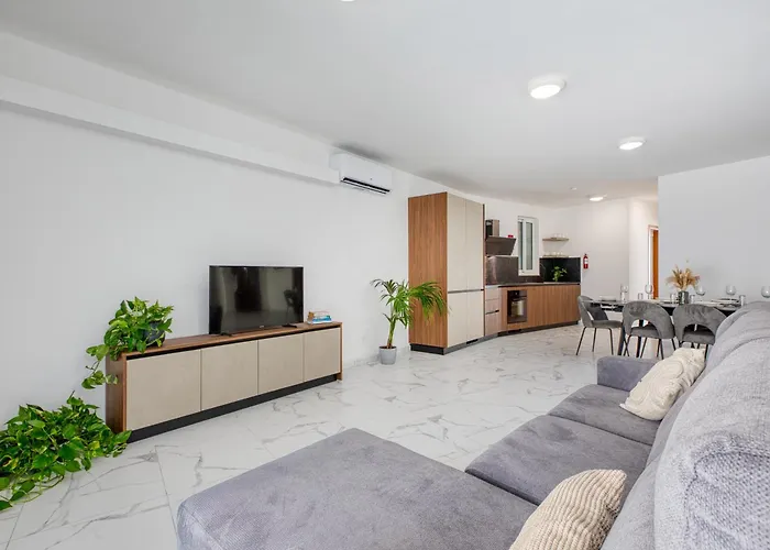 Апартаменты New! Sant Anna Residences, 6 By Sf Homes