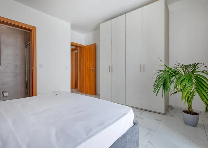 New! Sant Anna Residences, 6 By Sf Homes Апартаменты Марсаскала